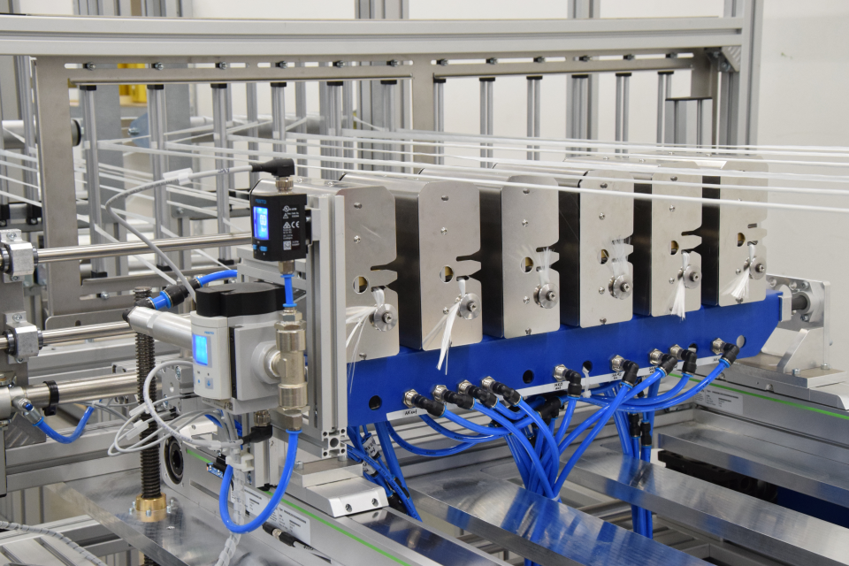 Test stand of ARWeS Automatic Roving Change Systems